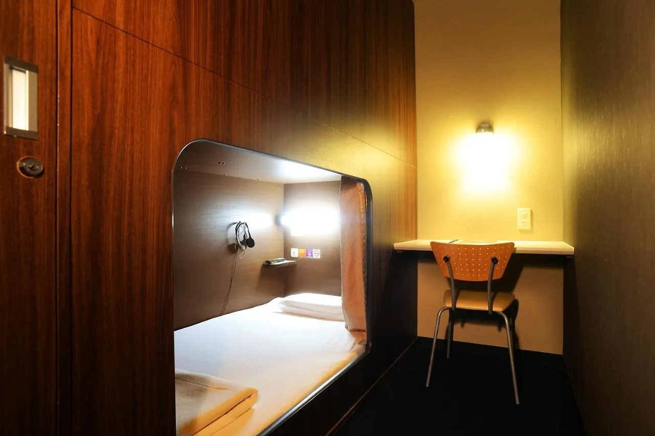Capsule Hotel Nikoh Refre Sapporo